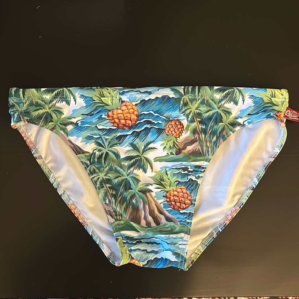 Men’s Aussie Bum Speedos size medium